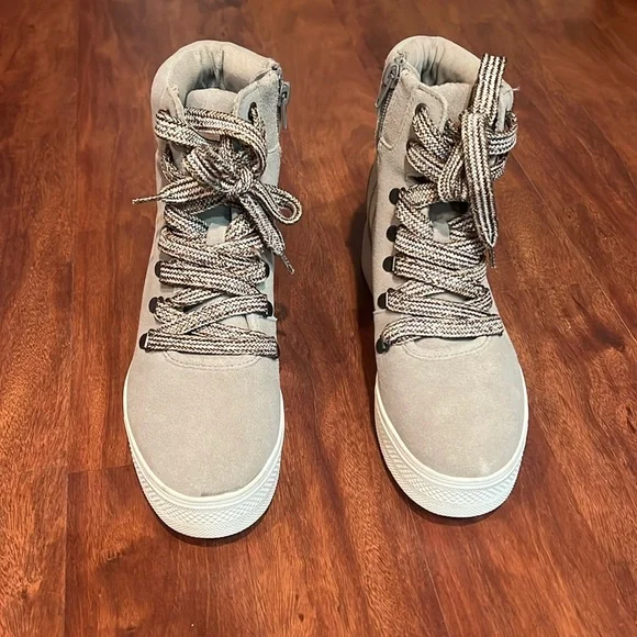 Women's Gray High-Top Sneakers - Picture 3 of 4